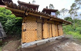 Kelimutu Paradiso Resort